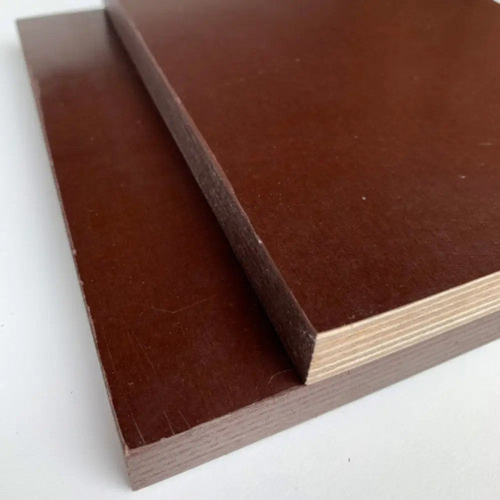 Ламинированная фанера СВЕЗА сорт 3/3 9х1220х2440 мм